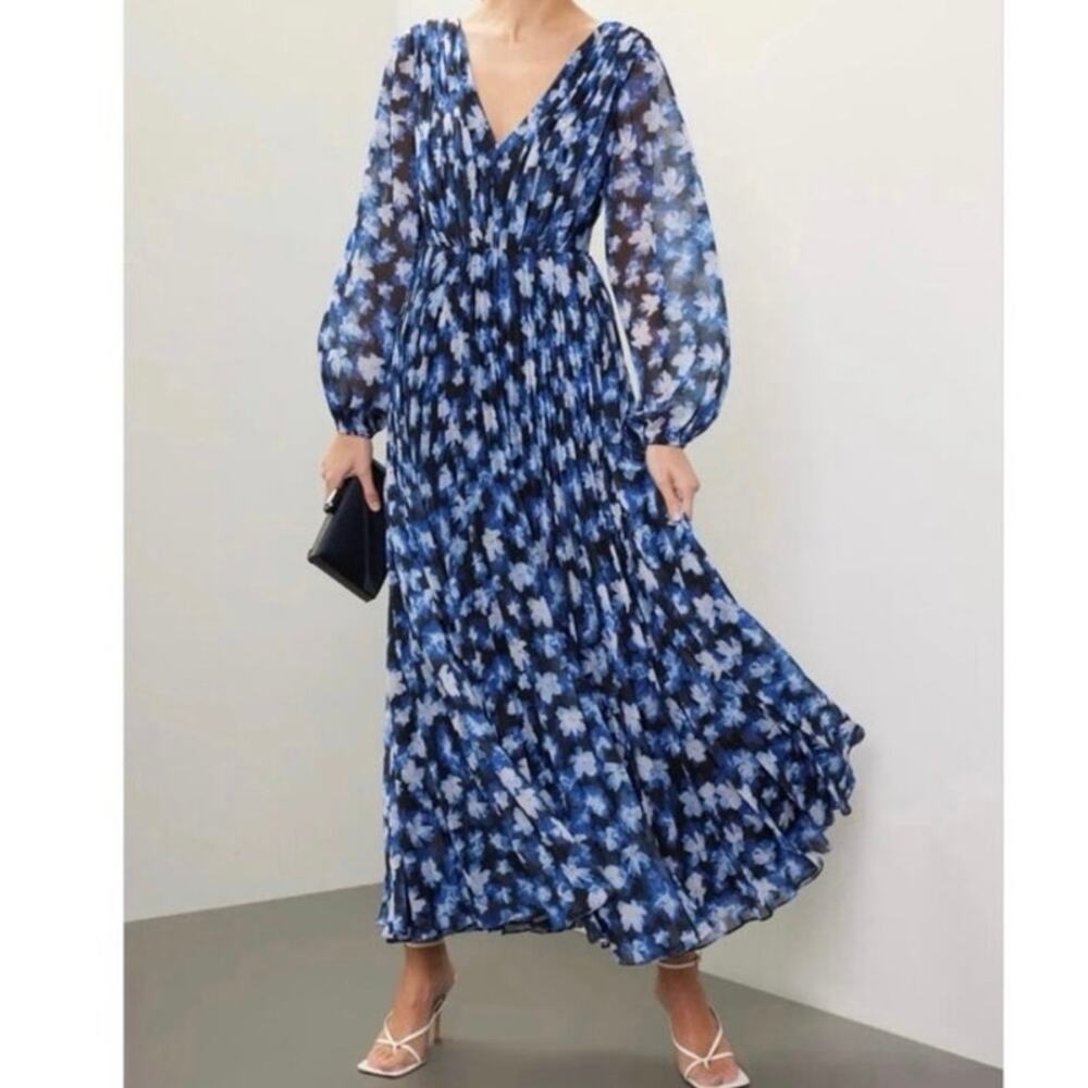 Monique Lhuillier Melanie blue
Dress Size 8
